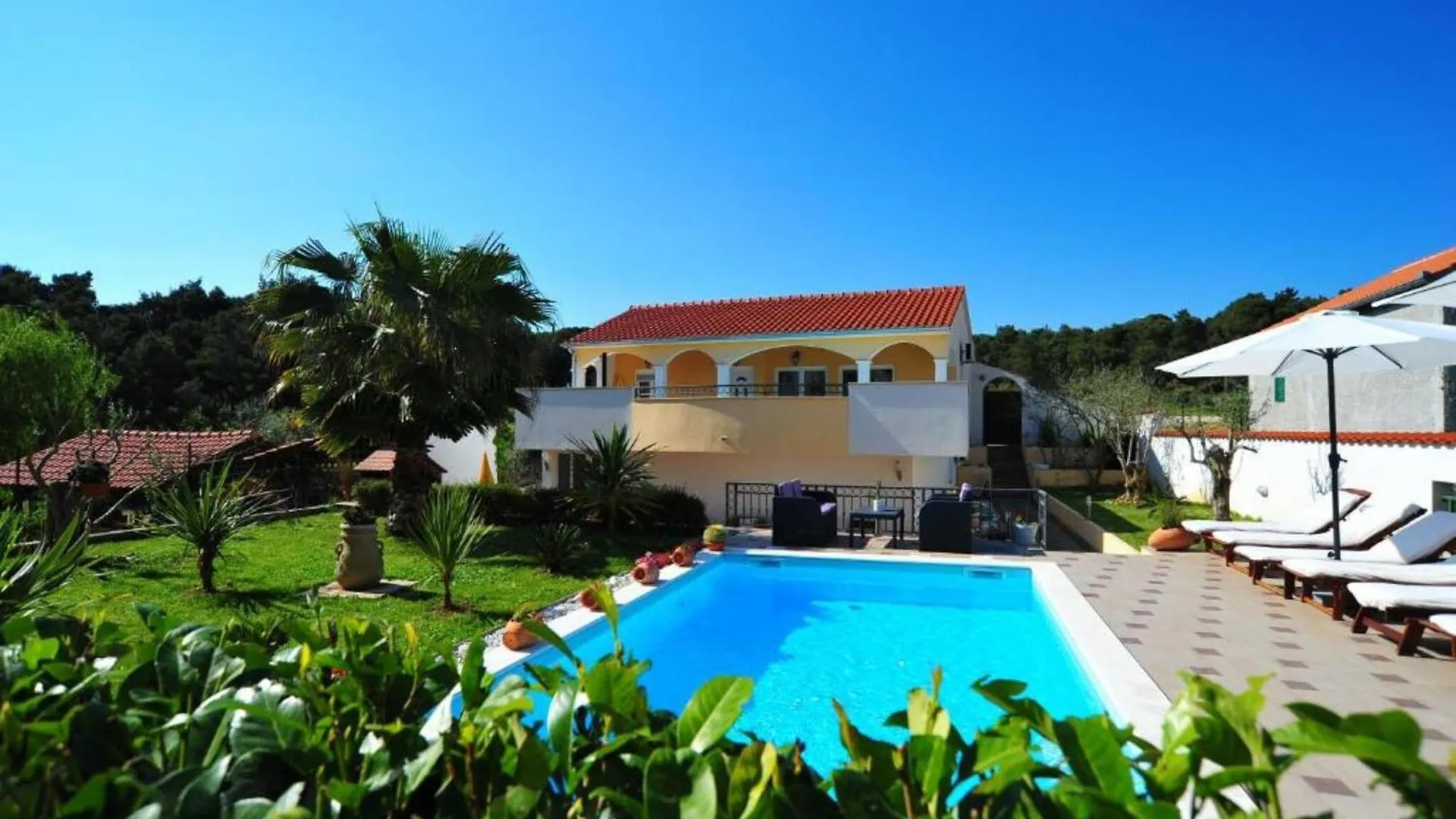Gorgeous Apartment In Zadar With Wifi